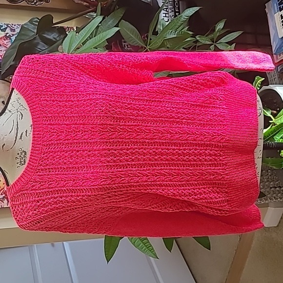 NWT Hot Pink sweater - Picture 1 of 6
